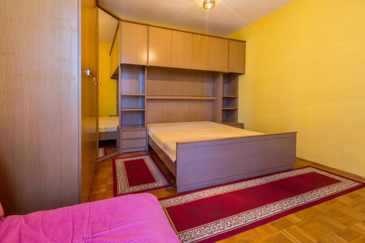 Apolic Apartment ซริกเวนิซา ภายนอก รูปภาพ